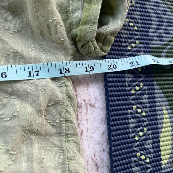 Pilcro Anthropologie The Cammie Surf Blouse in Green Size Small - Picture 11 of 11